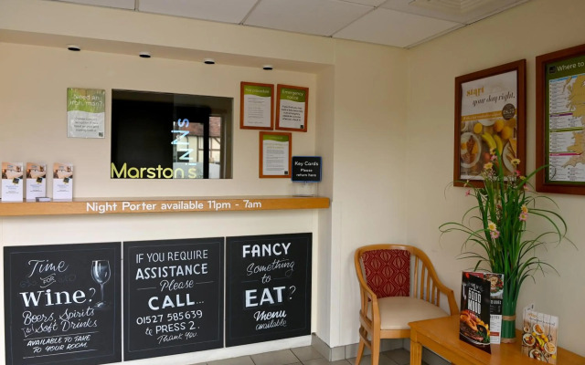 Meadow Farm, Redditch by Marstons Inns