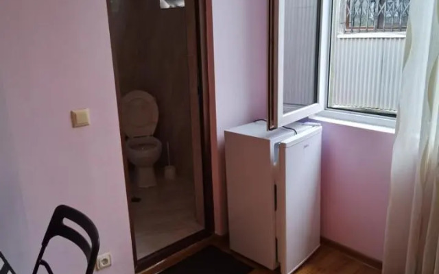 Ninoshvili Street Apartment