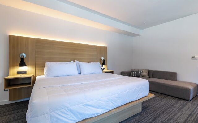 Hotel Mai Downtown Long Beach