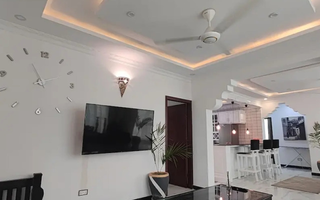 Ayaa Apartment