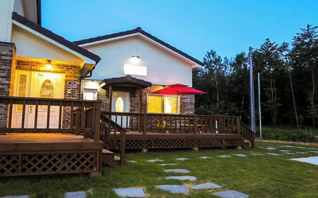 Yangyang Pinot Tree Pension