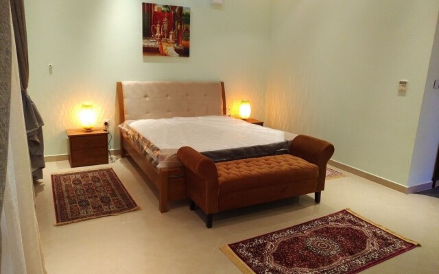 Emirates Hills Lake View Villa