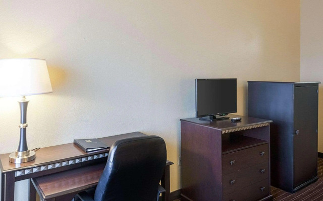 Comfort Inn & Suites Regional Medical Center