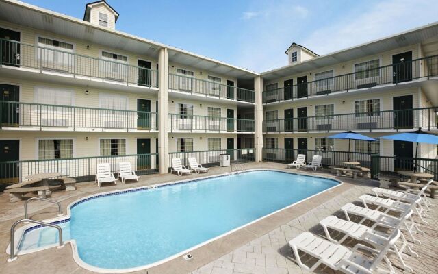 Days Inn by Wyndham Branson/Near the Strip