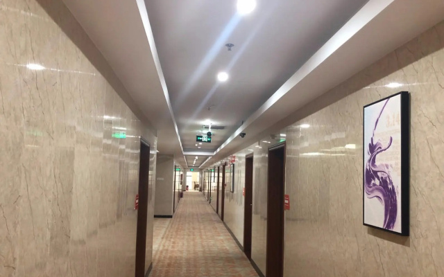 PAI Hotels·Zhuhai Mingzhu Light Rail Station Haina City Store