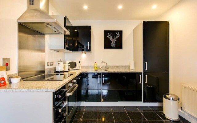 Guestready - 2-bdr Apartment With Balcony by The Thames