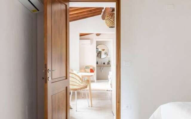 Stylish Luxury Loft Sleeps 4 San Gimignano Tuscany