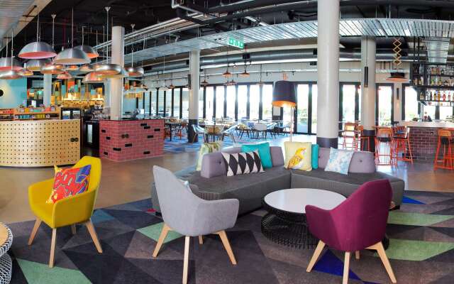 Atura Blacktown