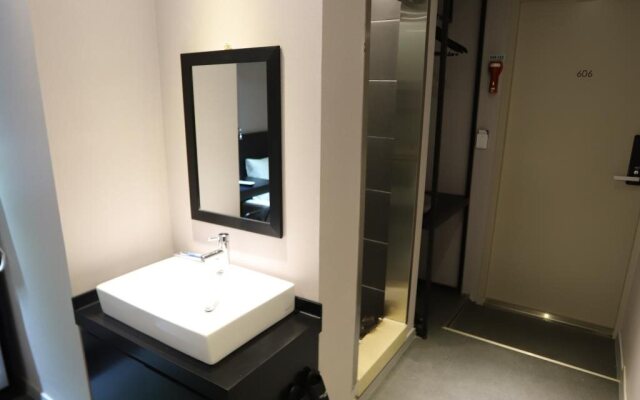 Subway Hotel
