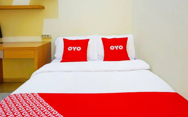 Super OYO Flagship 90723 Berlima Guest House Syariah