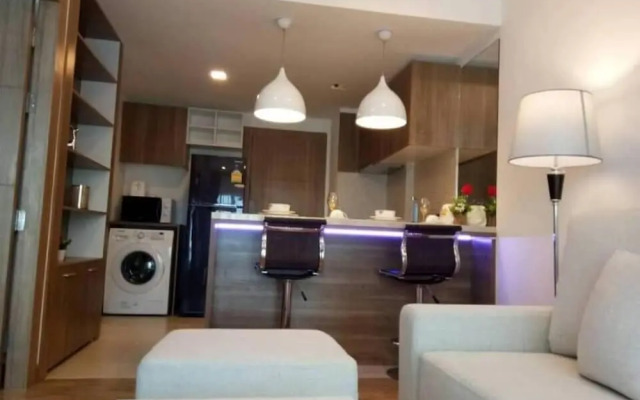 Modern Condo Nai Harn Beach