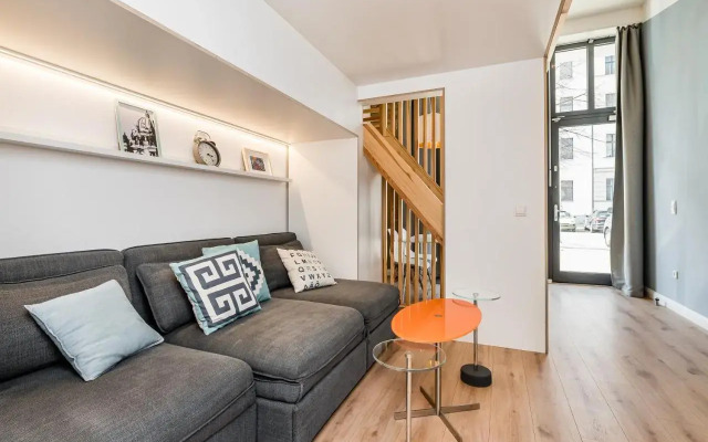 Stylish New Cube Loft by Berlin-Wall-Apartments