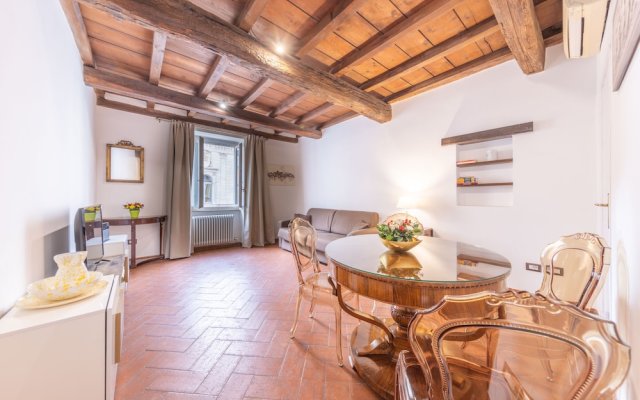 "charming Apartment in Campo de' Fiori"