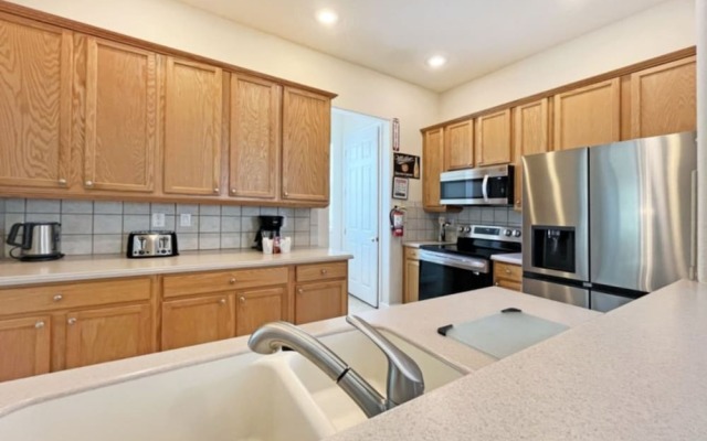 Reunion Retreat 3 Bedroom Home by RedAwning