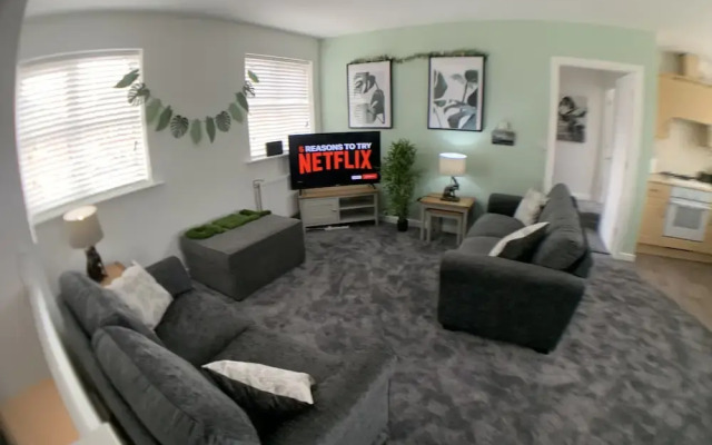 The coach house views netflix sleeps 5