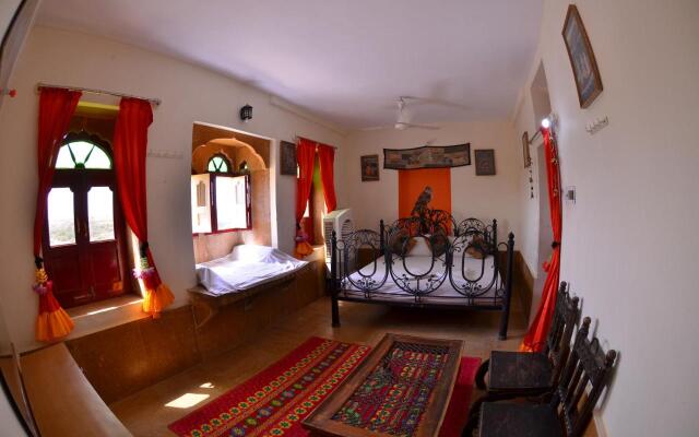 Deepak Hotel & Restaurant