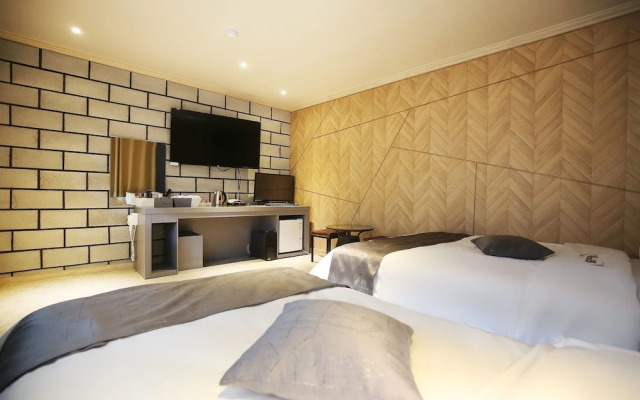 Cheonan Leeun Motel