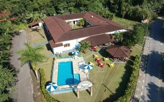 Francis Hotel Pousada