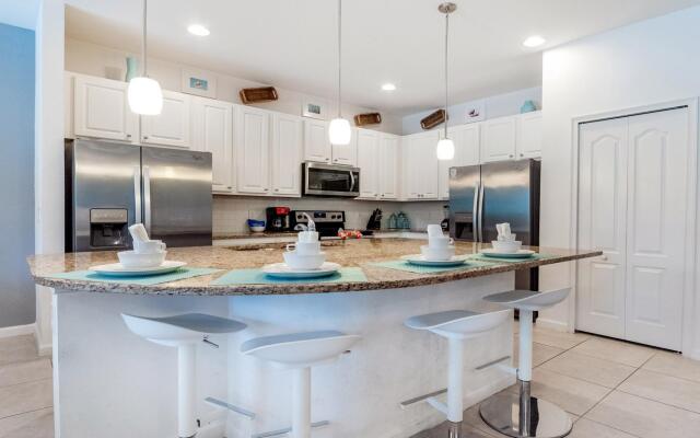 Modern 8BR Villa w Pool SPA Close to Disney