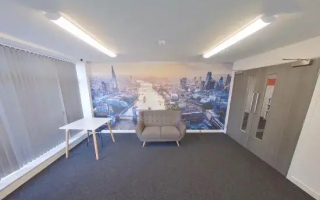 CovStays – Signature House - Modern City Studios
