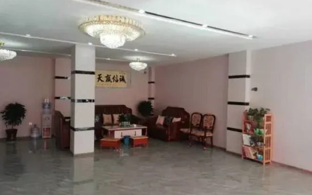 Hotels in Pomigzhi