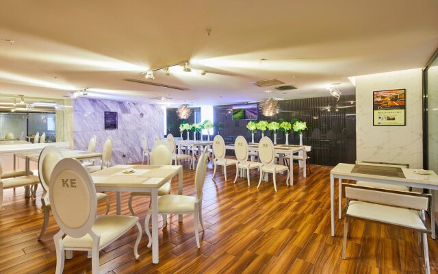 Han Yi City Hotel