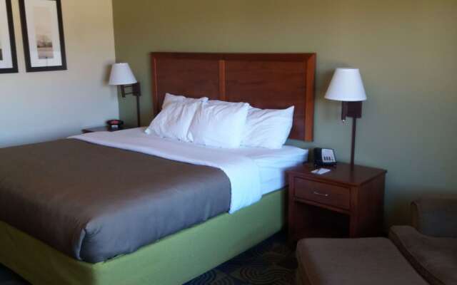 AmericInn by Wyndham Kewanee