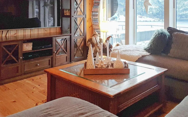 8 Person Holiday Home in Sundlandet