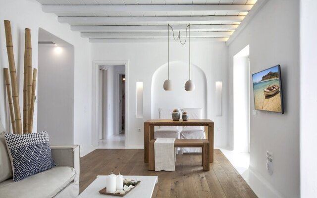 Villa Blue - White by Thea-concept