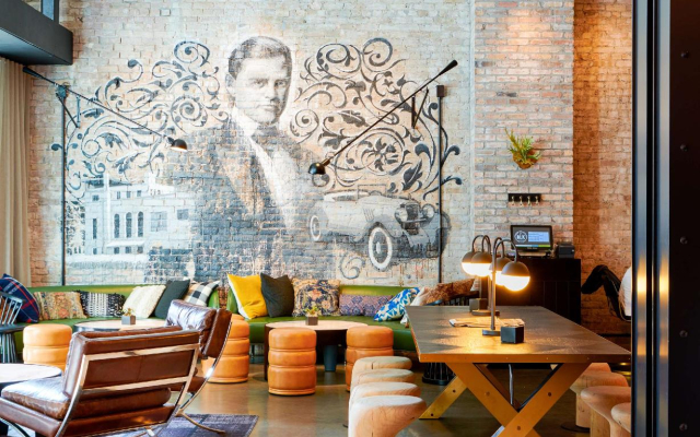 Arlo Chicago