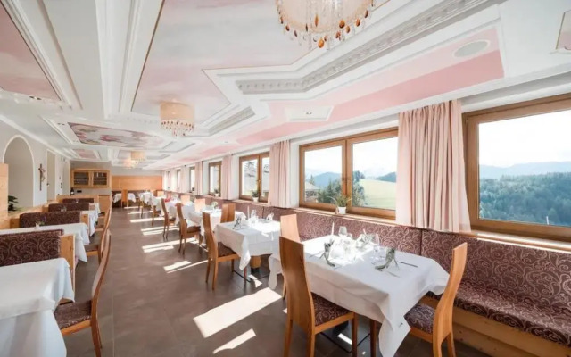 Hotel Pütia
