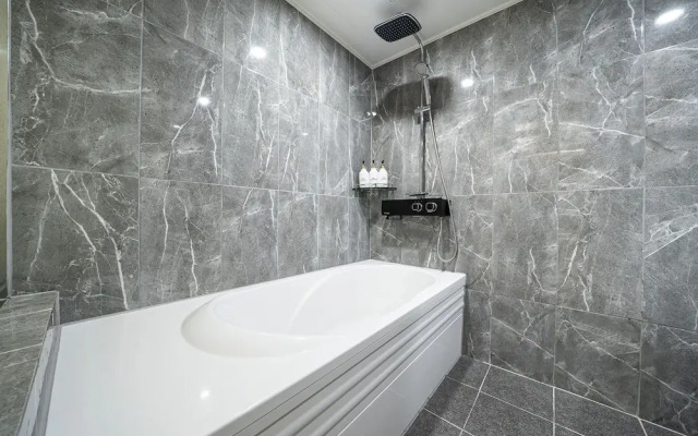 Suwon Haenggungdong Sunstar Motel