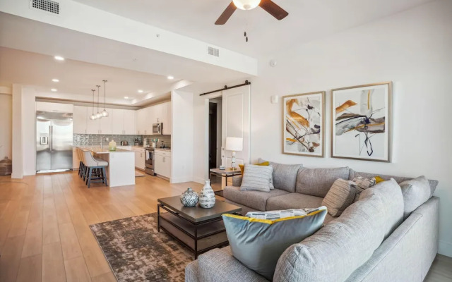 The Harbor Condo 305 - Premier