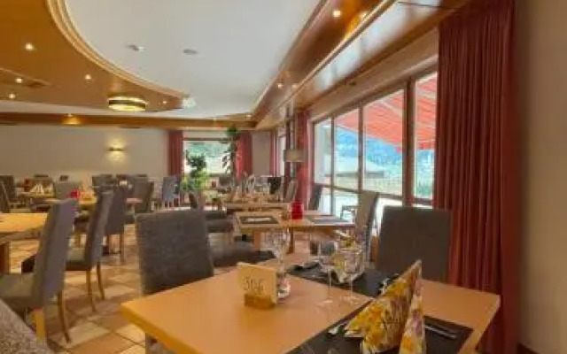 Hotel Larch