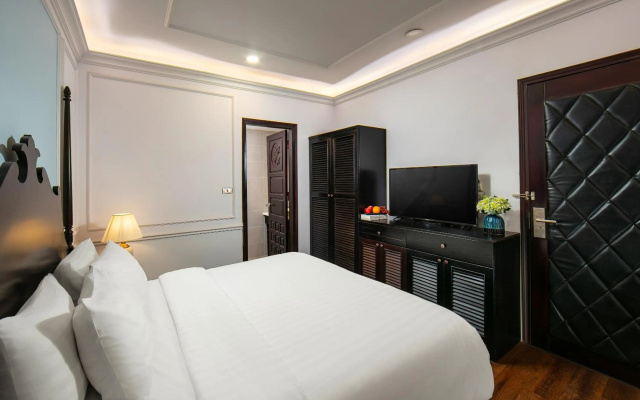 Artisan Boutique Hotel – Guest Rooms – Hanoi