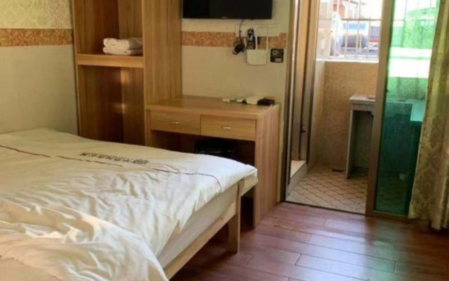 Peninsula Apartment (Dongguan Hengli Branch)
