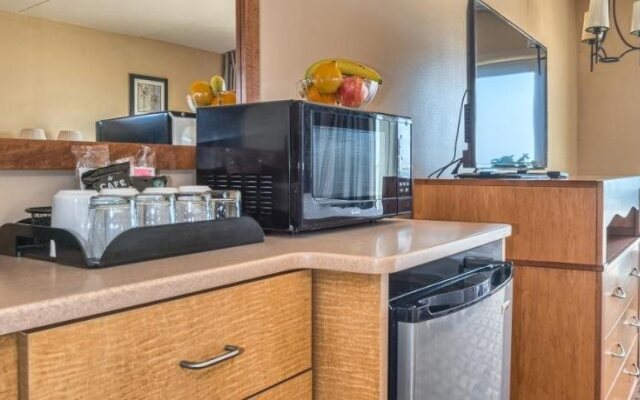 Reges Oceanfront Resort