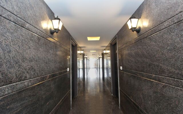 OYO 4429 Vee Suites