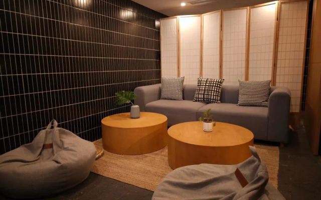 base WENDING Serviced Apartment