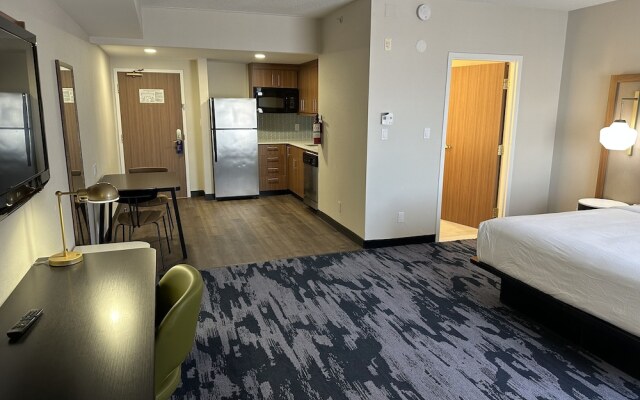 Newmarket Hotel & Suites