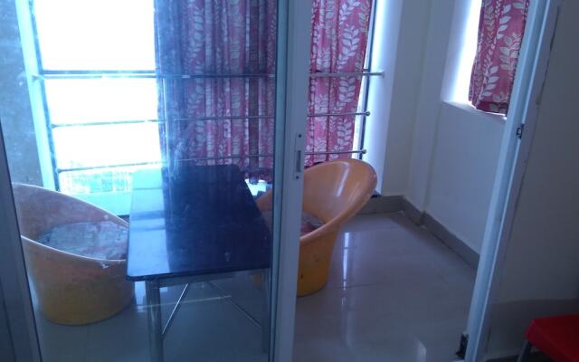 Iroomz Hotel New SS INN