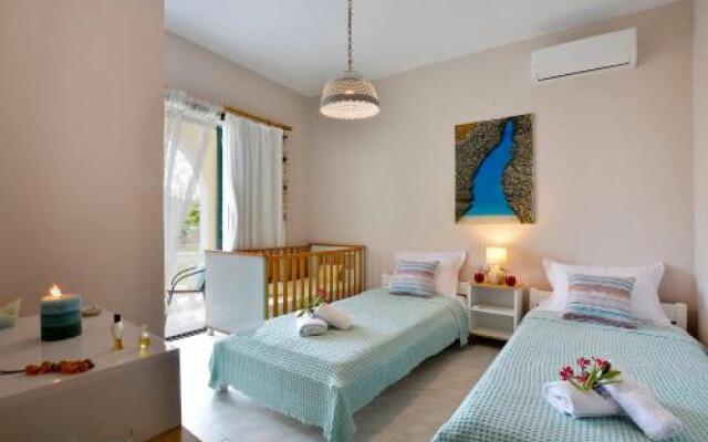 Ariadni Sidari Beach House