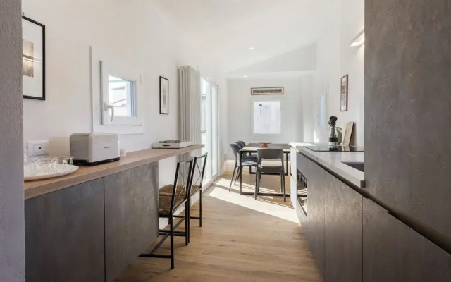Santa Maria Novella penthouse by MMega