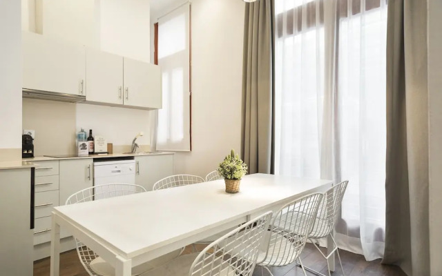 Uma Suites Barceloneta Beach