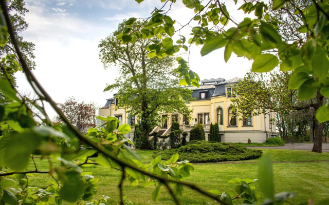 Schloss Breitenfeld Hotel & Tagung