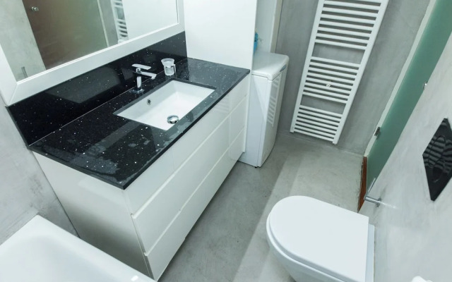 Stylish Sauna Retreat Apt in Gazi