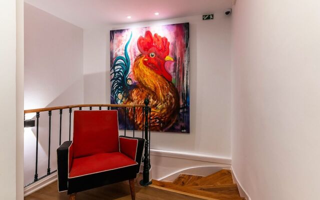 Bairro Alto Palace  Apartment for Large Groups