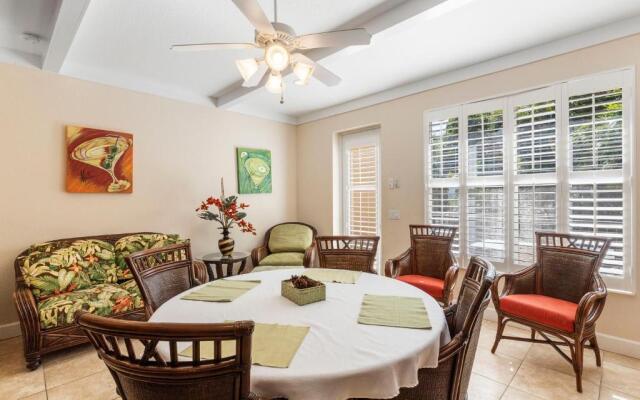 Siesta Avenida Townhome 5208