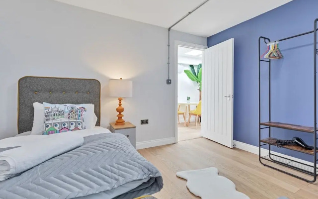 Right On : Bright On Apartment 1A | By My Getaways