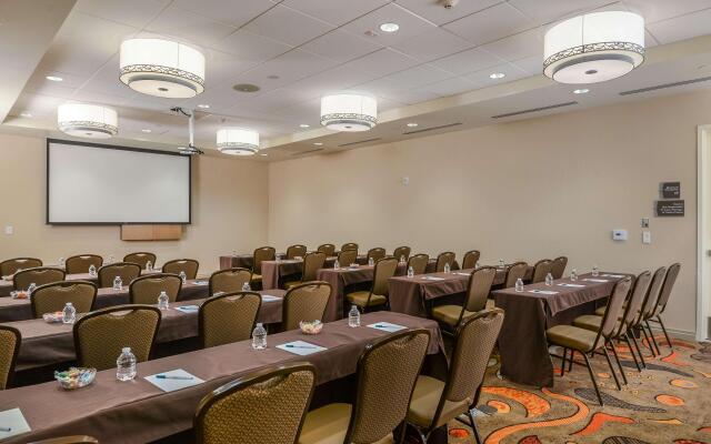 Homewood Suites by Hilton Anaheim Resort – Convention Center